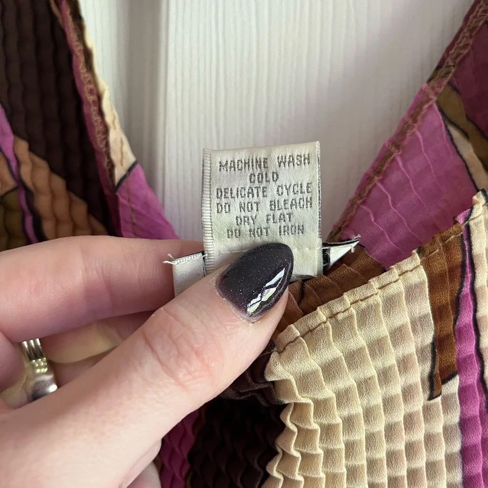 5/$25 Vintage NICOLA Purple and Brown Graphic Geometric Top Pink Tan Cream - Picture 5 of 6